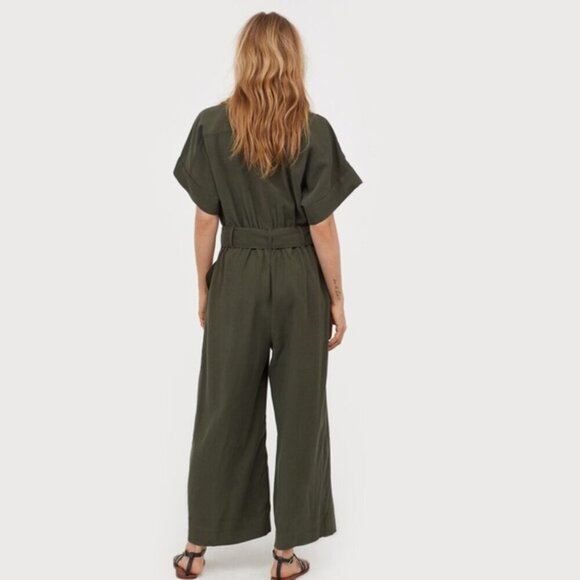 H & M Wide Leg Cargo Jumpsuit in Khaki Green. Size 4 - Picture 3 of 8